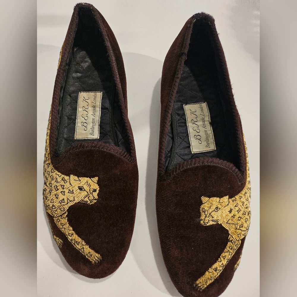 Berk Brown Women's Yellow Leaping Leopard Velvet Shoes Flats Sz 4